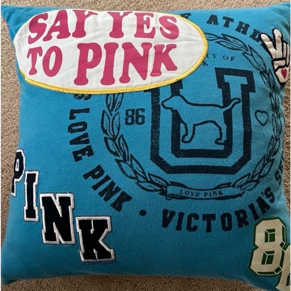 VS PINK PILLOW DECORATIVE THROW 2005 PILLOW & CASE BLUE SAY YES TO PINK VINTAGE - Picture 2 of 13